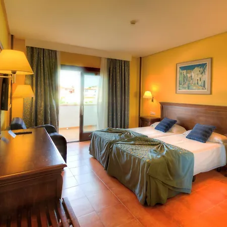 Porfirio Hotel 3*
